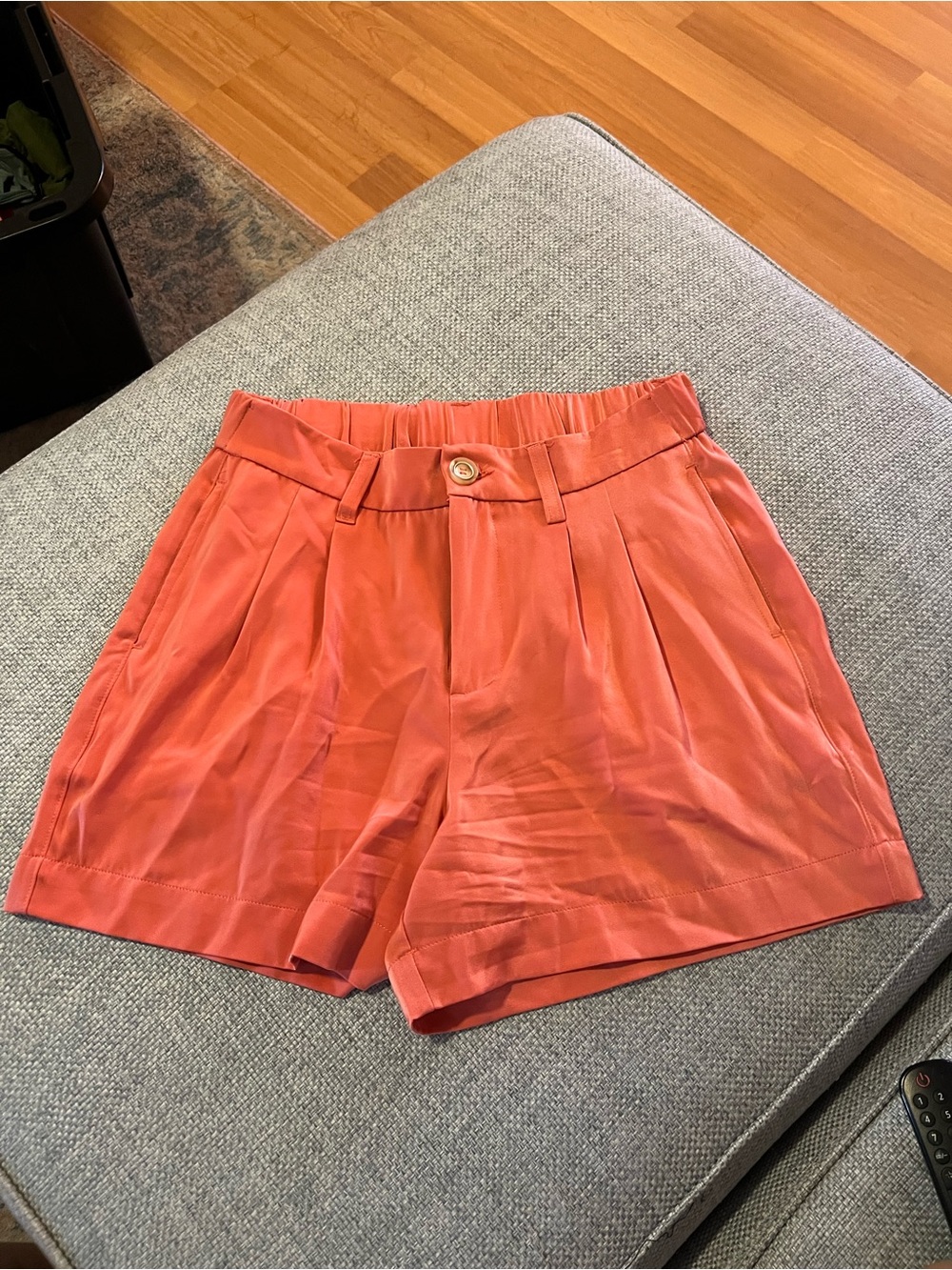 one 5 one High-Waist Pleated Shorts in Coral